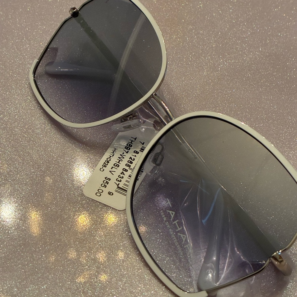 Tahari sunglasses